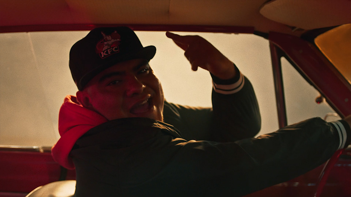 Mexico’s top freestyling artist ‘Aczino’ is rapping in his car