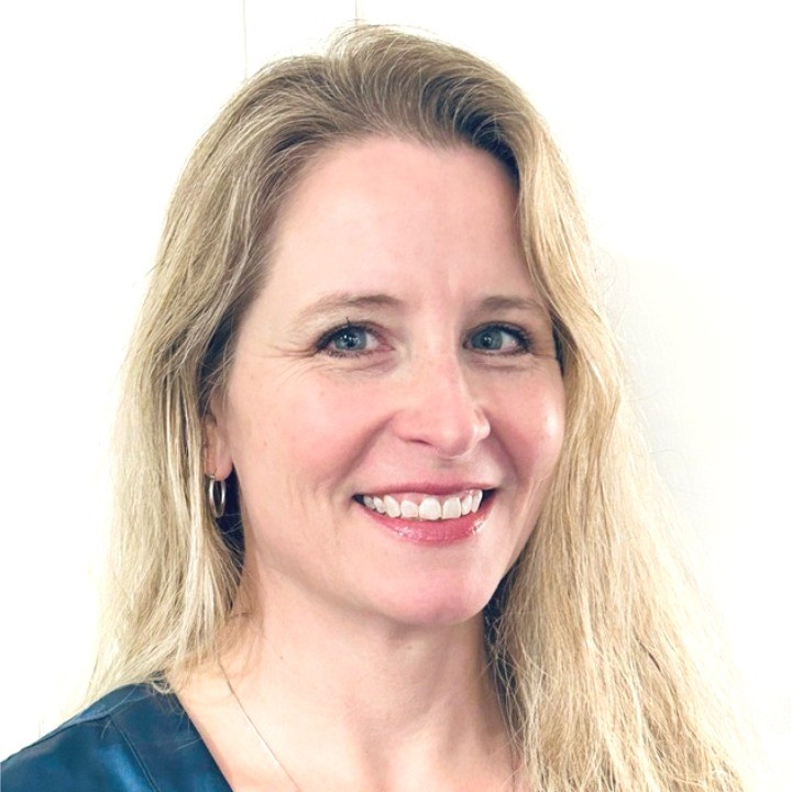 Nikki Gifford headshot