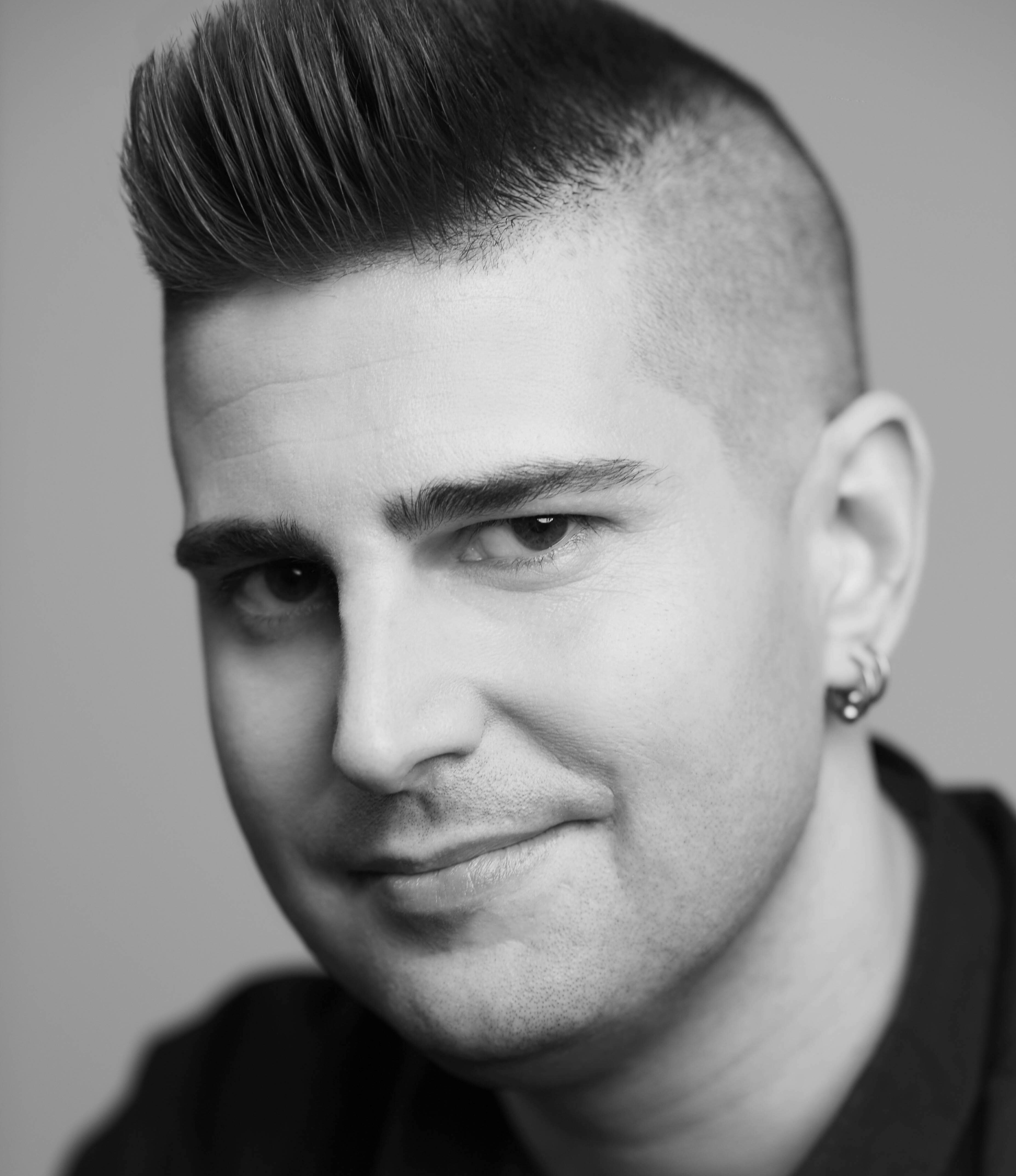 Profile picture for user Lewis Smithingham