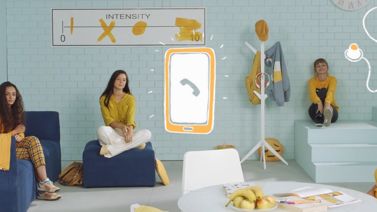 18126_Always_FemCare_01_Bathroom_v803.00_01_52_10.Still006