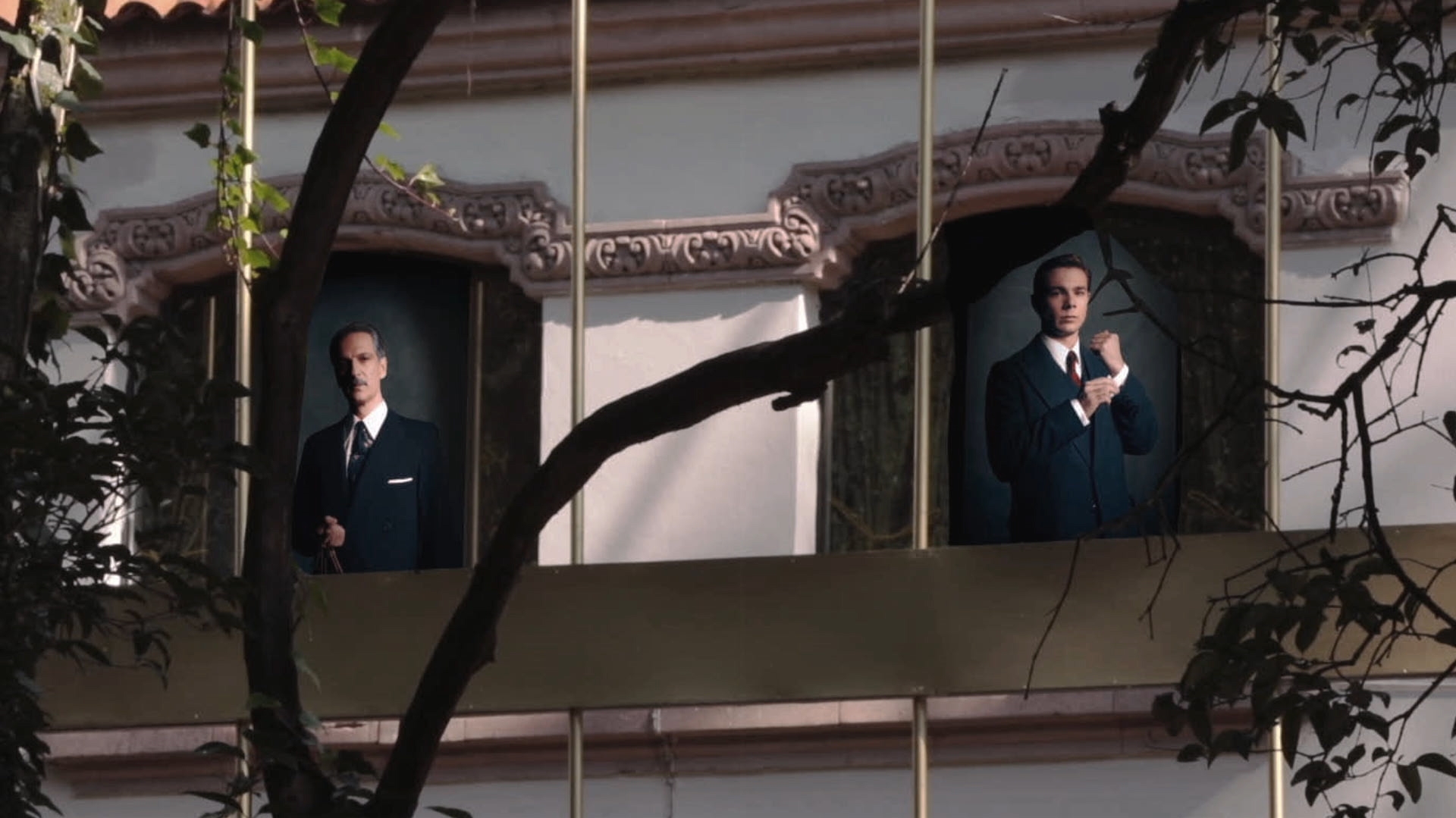 ATQM _ The Caged Mansion _ Case (Final).00_00_58_13.Still005