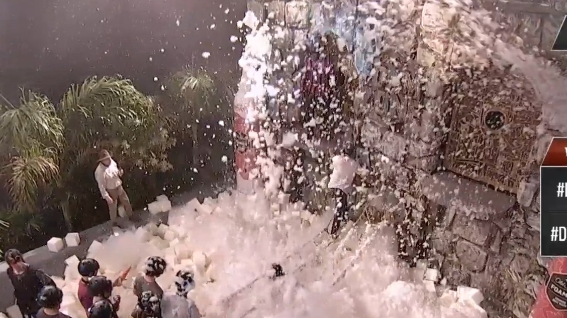 Foamzone Twitch recording.00_24_55_00.Still002