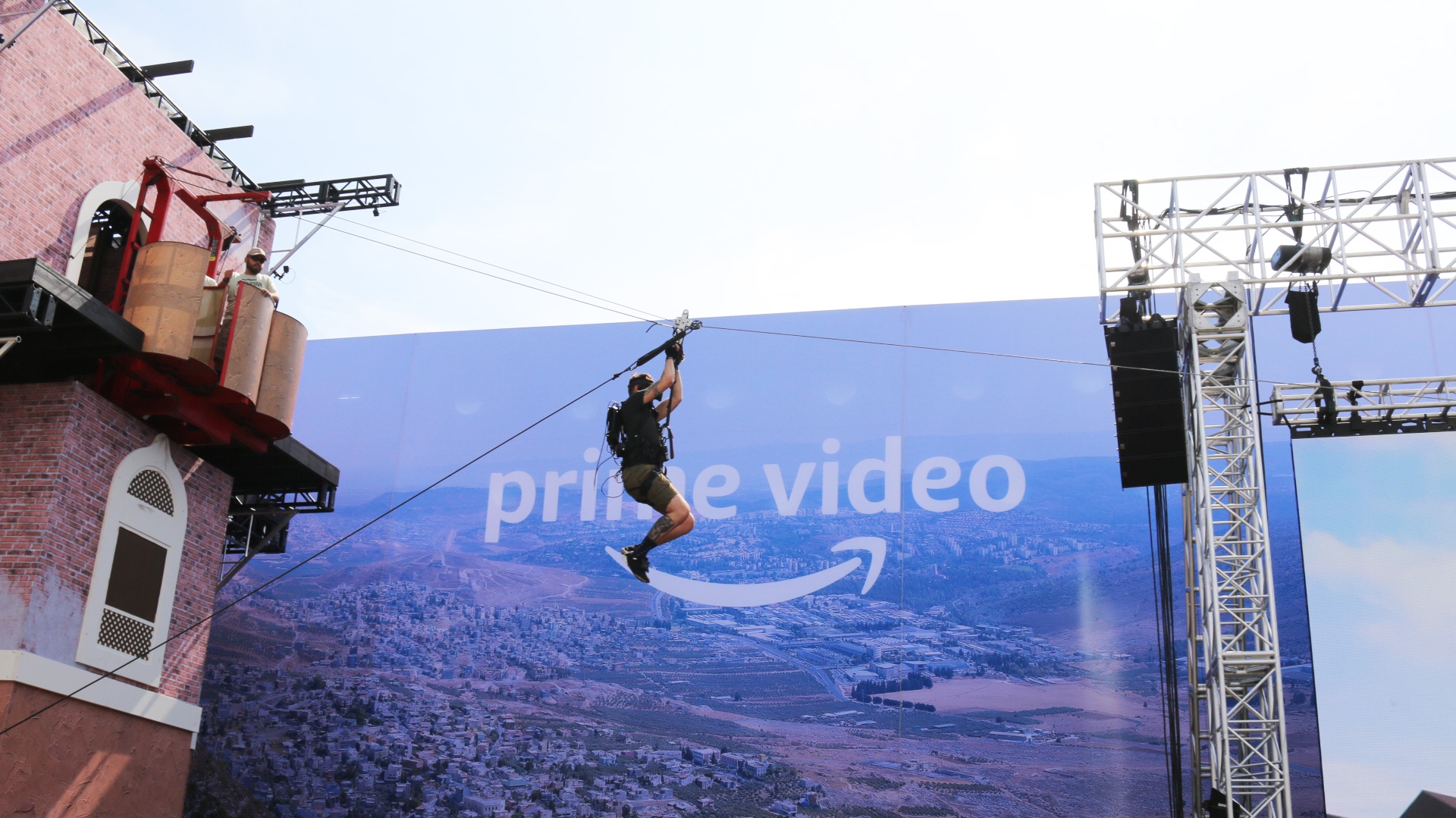 amazons-jack-ryan-vr-park-takes-over-comic-con_02