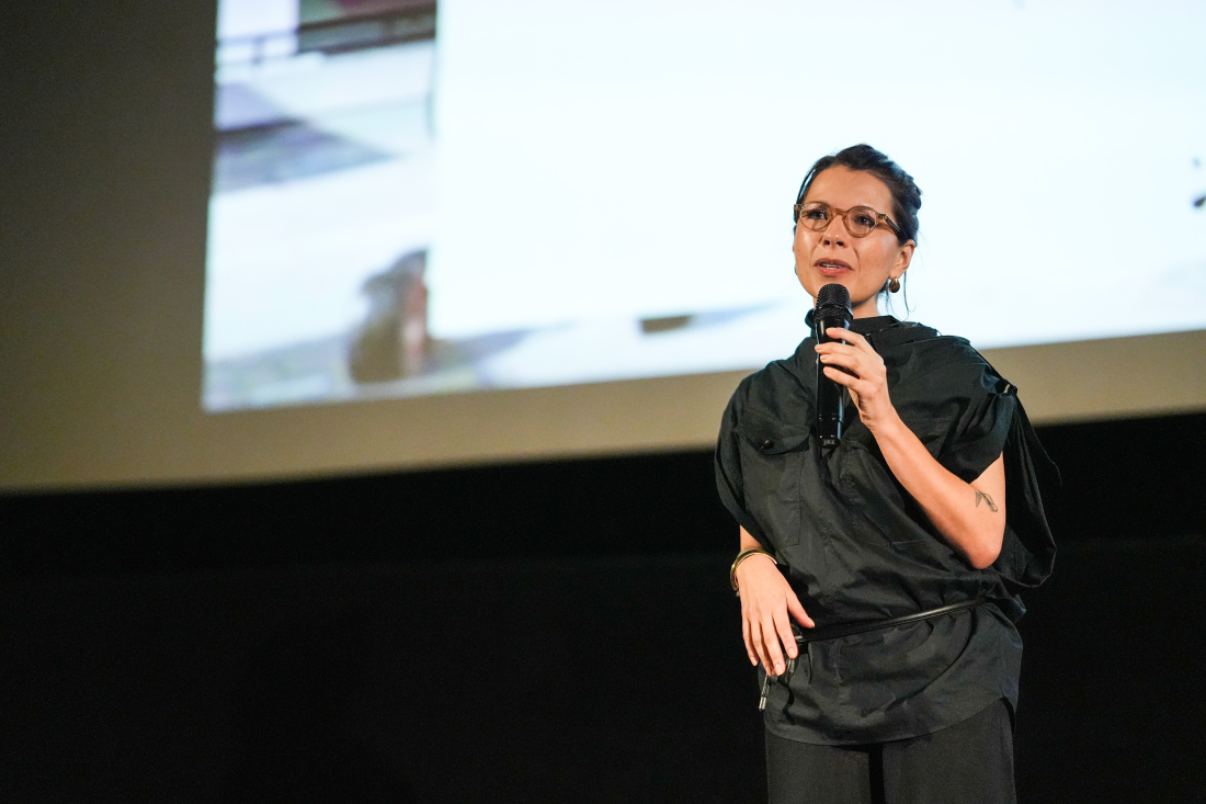 marina pires on the stage