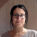 portrait of a woman with glasses